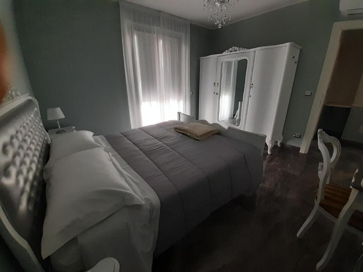 B&B Domus Aurea 20 San Giovanni Teatino Eksteriør bilde
